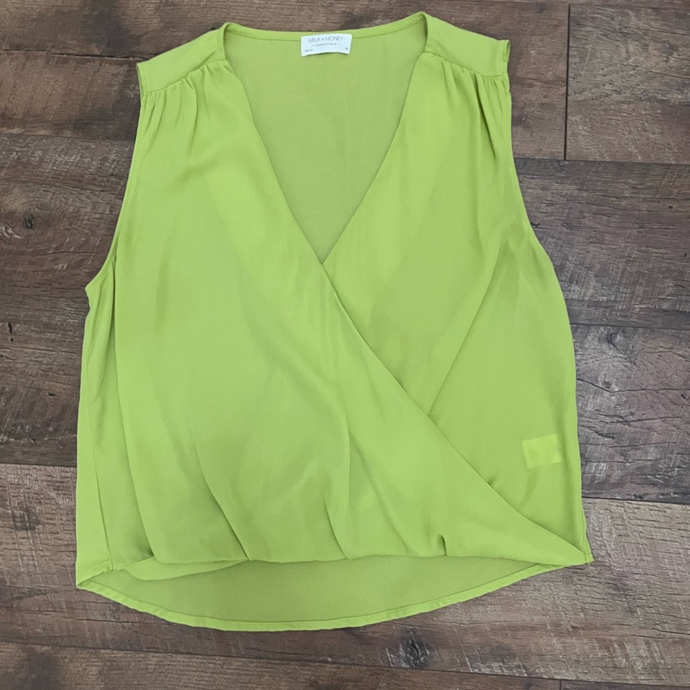 Women’s Milk & Honey Medium Blouse